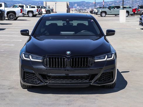 Used 2023 BMW 540i w/ M Sport Package image 2