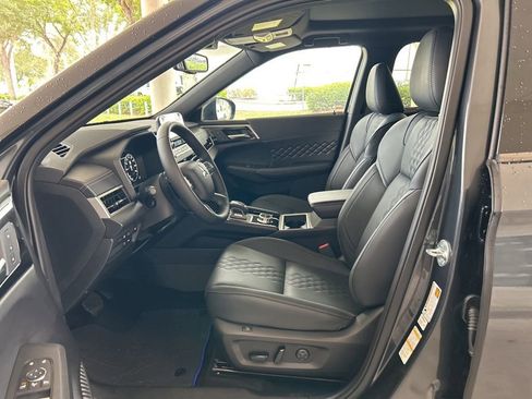 New 2025 Mitsubishi Outlander SEL Black Edition image 5