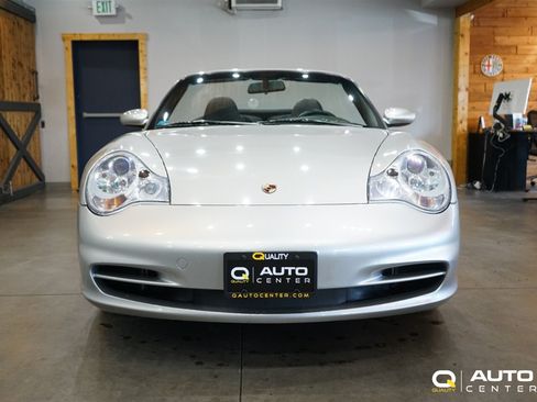 Used 2004 Porsche 911 Carrera RWD image 4