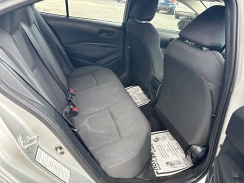 Used 2022 Toyota Corolla LE image 15