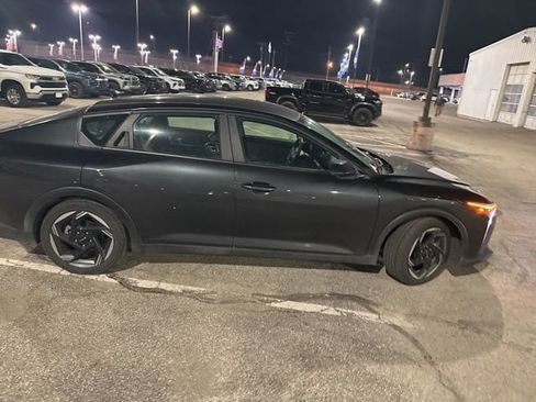 Used 2025 Kia K4 EX image 1