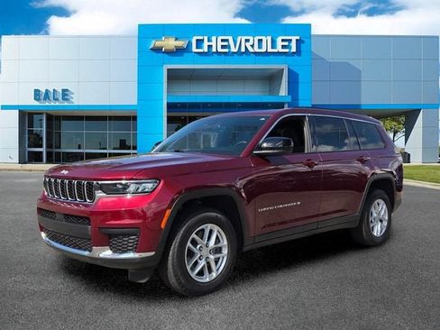 Used 2025 Jeep Grand Cherokee L Laredo w/ Luxury Tech Group I RWD image 7