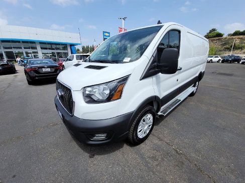 Used 2025 Ford Transit 250 Low Roof w/ Exterior Upgrade Package RWD image 4