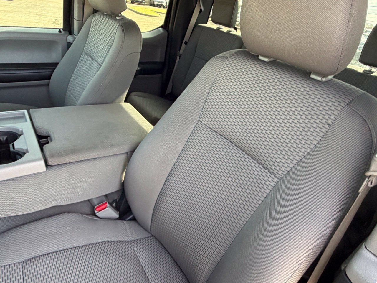 Used 2015 Ford F150 XLT w/ Equipment Group 301A Mid RWD image 25