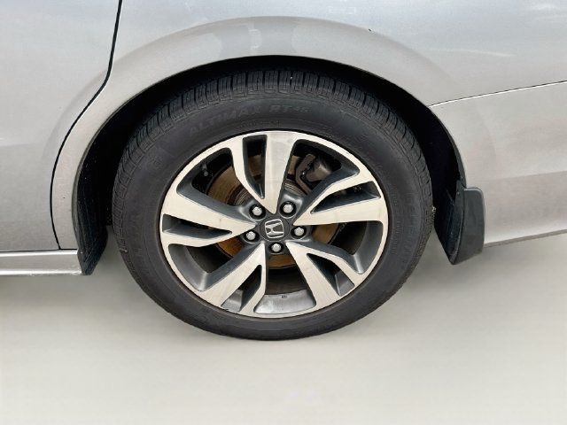 Certified 2024 Honda Odyssey Touring image 25