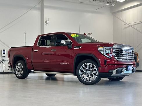 Used 2023 GMC Sierra 1500 Denali w/ Denali Reserve Package AWD/4WD image 1
