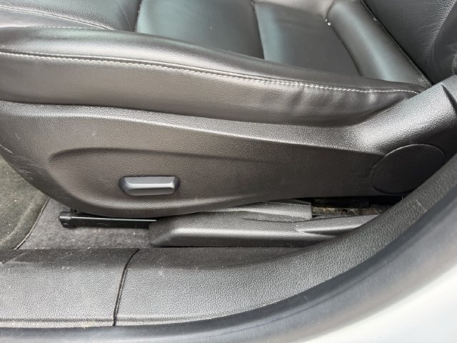 Used 2013 Chevrolet Cruze LTZ w/ RS Package FWD image 13