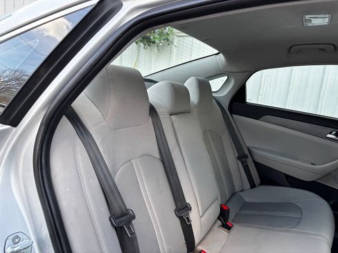 Used 2018 Hyundai Sonata SE FWD image 38