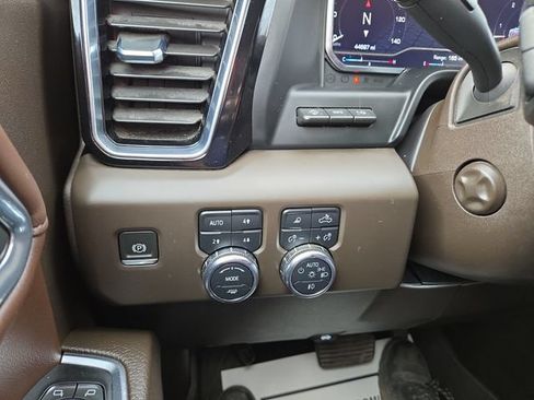 Used 2024 GMC Sierra 1500 Denali w/ Denali Reserve Package AWD/4WD image 21
