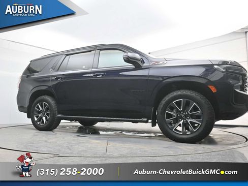 Used 2021 Chevrolet Tahoe Z71 w/ Z71 Signature Package image 10