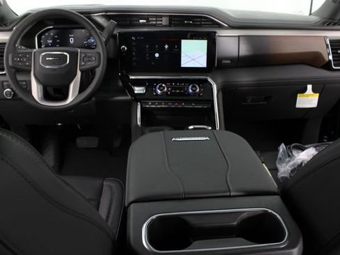 New 2026 GMC Sierra 2500 Denali w/ Denali Reserve Package AWD/4WD image 13