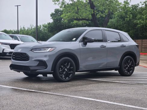 Used 2025 Honda HR-V Sport image 7