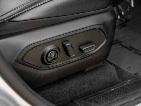 Used 2023 Jeep Grand Cherokee L Limited image 44