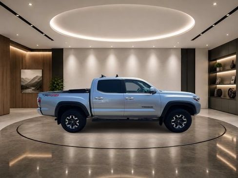 Used 2023 Toyota Tacoma TRD Off-Road AWD/4WD image 5
