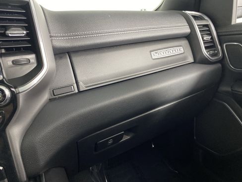 Used 2022 RAM 1500 Laramie AWD/4WD image 32