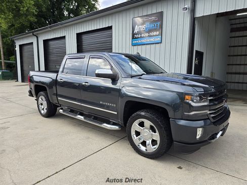 Used 2017 Chevrolet Silverado 1500 LTZ Z71 w/ LTZ Plus Package AWD/4WD image 12