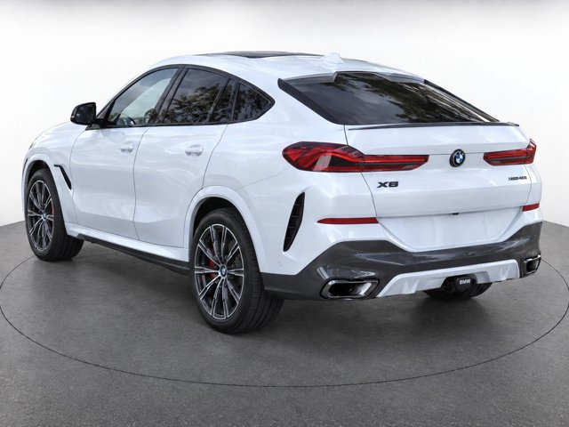 Used 2025 BMW X6 xDrive40i AWD/4WD image 4