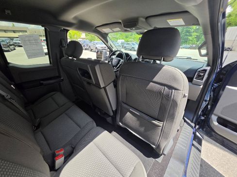 Used 2019 Ford F150 XLT w/ Equipment Group 302A Luxury AWD/4WD image 16