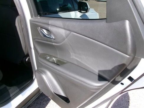 Used 2022 Chevrolet Blazer LT FWD image 20