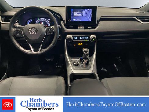 Used 2024 Toyota RAV4 SE w/ Weather & Moonroof Package AWD/4WD image 5