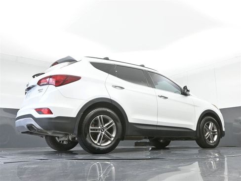 Used 2018 Hyundai Santa Fe Sport AWD/4WD image 33