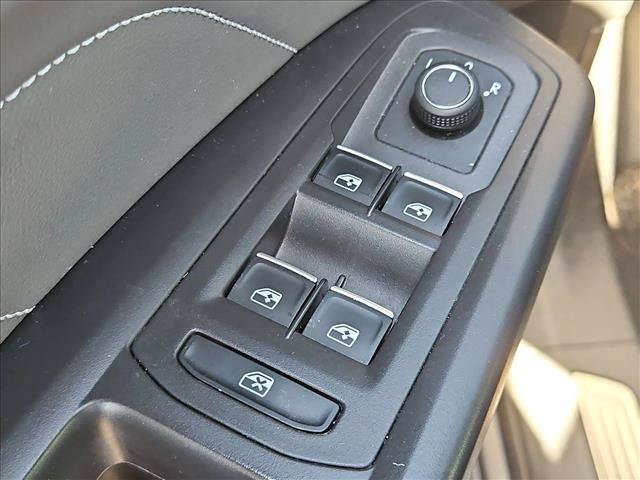 Used 2023 Volkswagen Atlas Cross Sport SE w/ Panoramic Sunroof Package FWD image 12