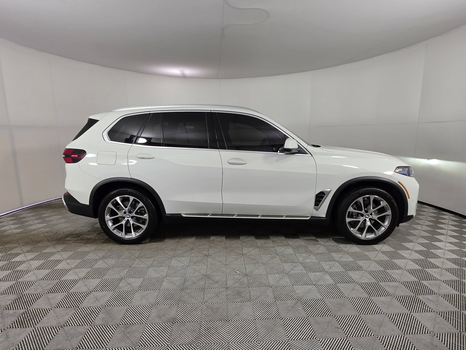Used 2026 BMW X5 xDrive40i AWD/4WD image 43