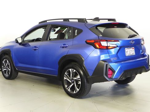 Certified 2025 Subaru Crosstrek 2.0i Premium image 9