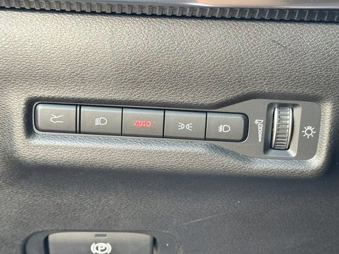 Used 2024 Jeep Wagoneer Launch Edition AWD/4WD image 35