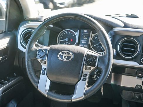 Used 2021 Toyota Tacoma SR5 image 13