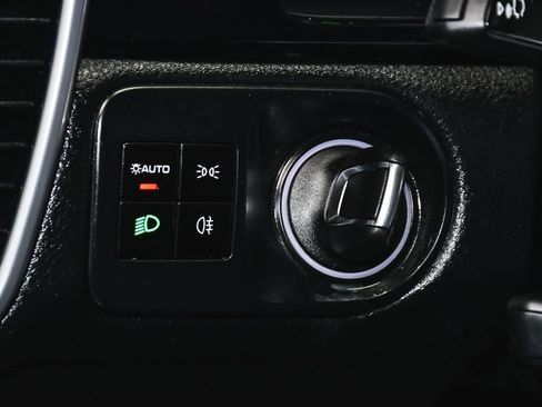 Used 2020 Porsche Cayenne E-Hybrid image 22