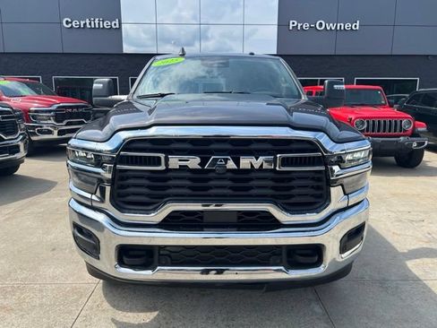 Certified 2025 RAM 2500 Big Horn AWD/4WD image 2