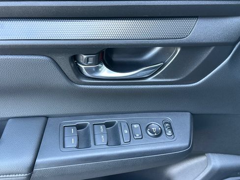 Used 2025 Honda CR-V EX image 10