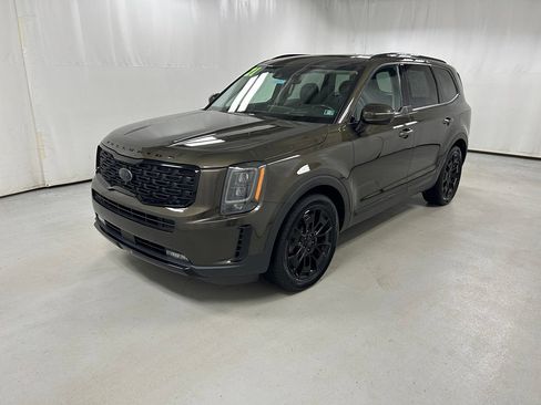 Used 2021 Kia Telluride SX w/ SX Prestige Package AWD/4WD image 2