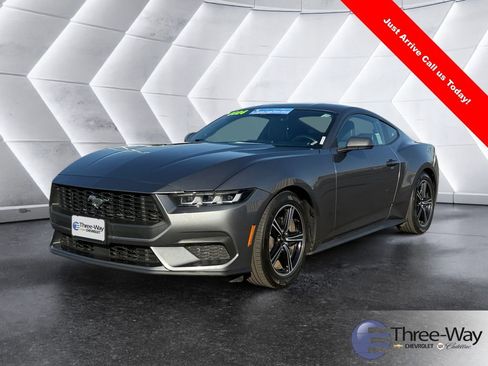 Used 2024 Ford Mustang EcoBoost image 1