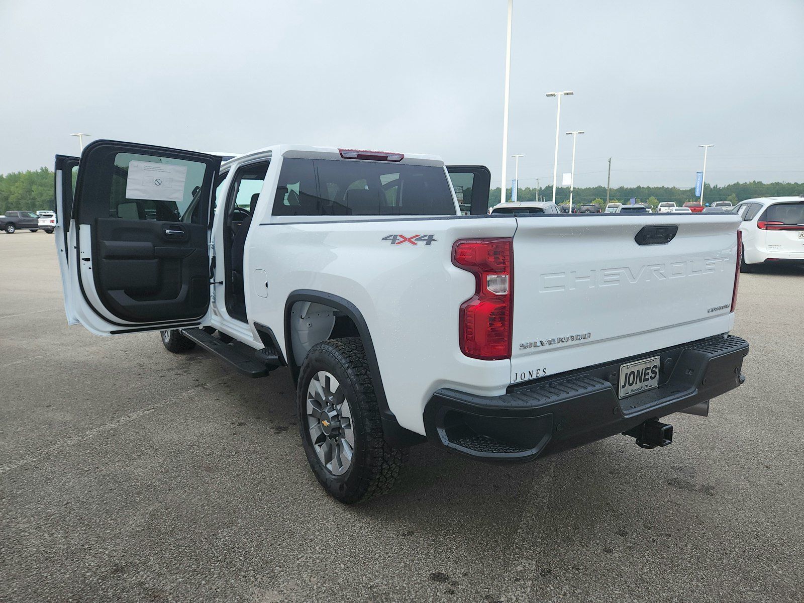 New 2026 Chevrolet Silverado 2500 Custom w/ Custom Value Package AWD/4WD image 15