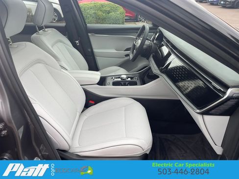 Used 2025 Jeep Wagoneer S Limited image 54