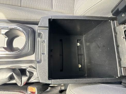 Used 2018 Toyota Tacoma SR w/ SR Convenience Package image 26