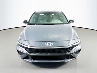 Used 2025 Hyundai Elantra Sport video 2