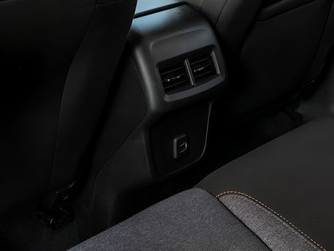 Used 2023 Chevrolet Equinox LT image 53