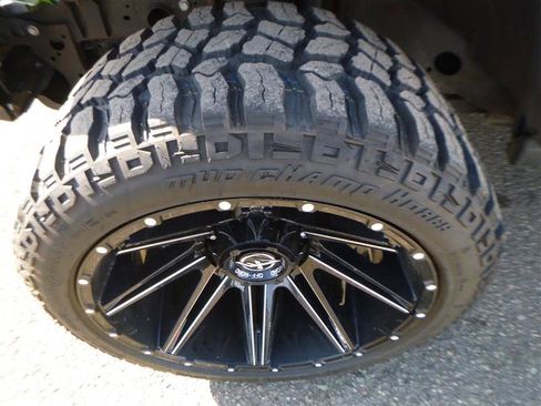 Used 2019 Jeep Wrangler Unlimited Rubicon w/ Uconnect 4C Nav & Sound Group image 26