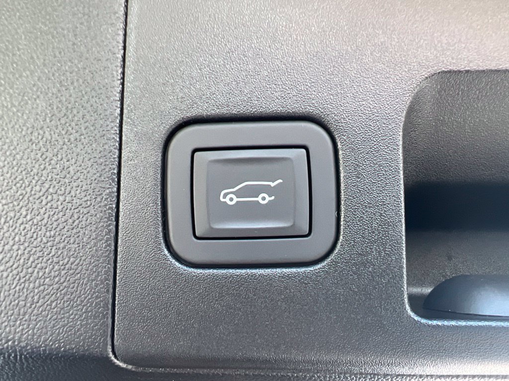 Certified 2026 Cadillac XT5 Premium Luxury w/ Driver Assist Package AWD/4WD image 15