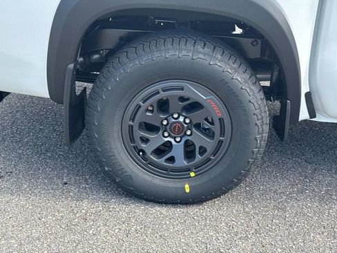 New 2027 Nissan Frontier PRO-4X w/ Pro Premium Package AWD/4WD image 11