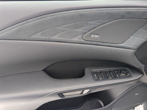 Certified 2025 Lexus RX 350 w/ Luxury Package image 13