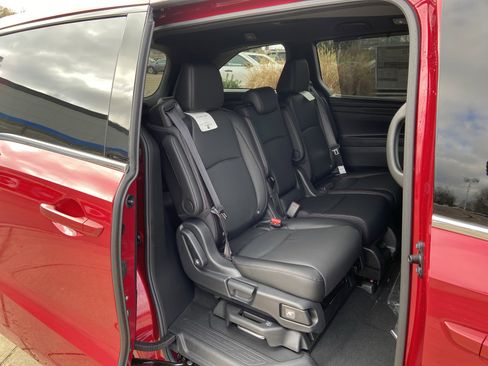 New 2026 Honda Odyssey Sport-L image 17