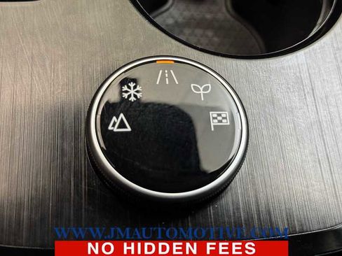 Used 2023 Nissan Rogue S image 32