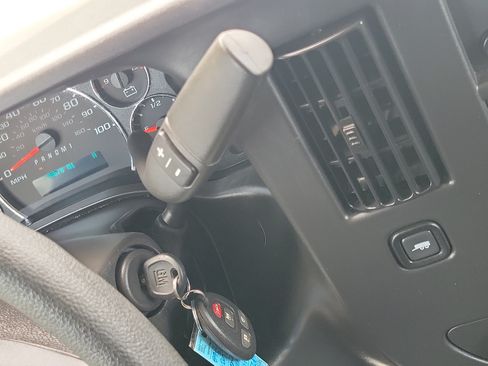 Used 2025 Chevrolet Express 2500 Extended w/ Driver Convenience Package RWD image 31