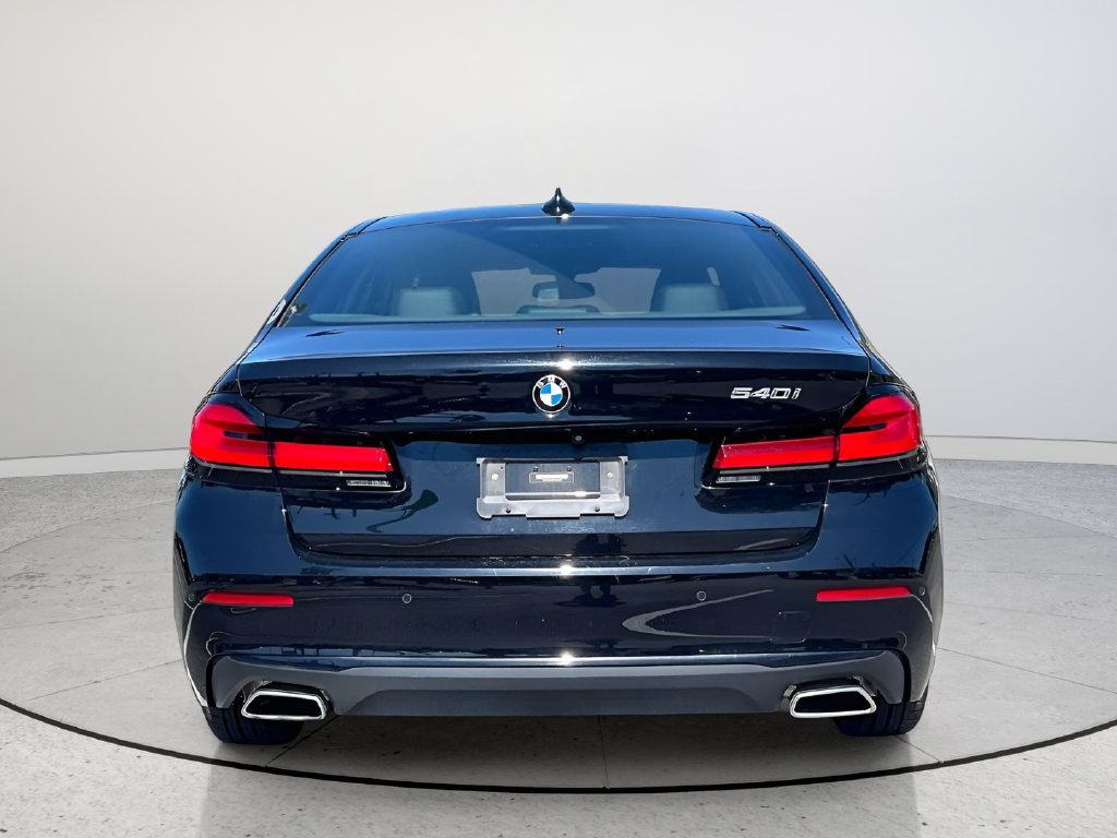 Used 2023 BMW 540i w/ Convenience Package RWD image 5