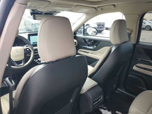 New 2026 Lincoln Corsair Premiere image 26