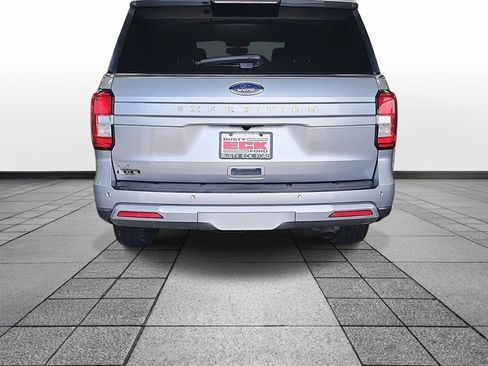 Used 2024 Ford Expedition XLT image 8